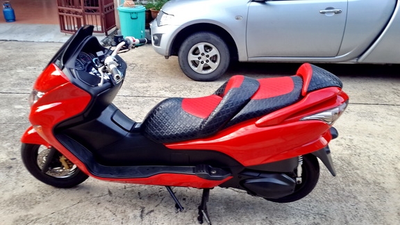 ขายด่วน Honda forza 250 MF08 พร้อมทะเบียน ขายด่วน Honda forza 250 MF08 พร้อมทะเบียน