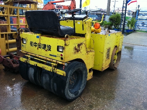 รถบด SAKAI รุ่น TW25 S/N 10XXX บจก.สหสินอีควิปเม้นท์ โทร.081-5851880, 02-5168100-1 www.sahasinequipment.com รถบด SAKAI รุ่น TW25 S/N 10XXX บจก.สหสินอีควิปเม้นท์ โทร.081-5851880, 02-5168100-1 www.sahasinequipment.com