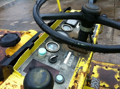 รถบด SAKAI รุ่น TW25 S/N 10XXX บจก.สหสินอีควิปเม้นท์ โทร.081-5851880, 02-5168100-1 www.sahasinequipment.com รถบด SAKAI รุ่น TW25 S/N 10XXX บจก.สหสินอีควิปเม้นท์ โทร.081-5851880, 02-5168100-1 www.sahasinequipment.com