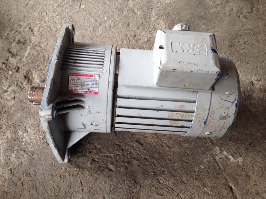 ขายมอเตอร์เกียร์ FKT made in Taiwan 0.5HP. 380V แบบหน้าแปลน อัตราทด 1:50 สภาพสวย วิ่งนิ่ม พร้อมใช้งาน มีหลายตัวครับ ขายมอเตอร์เกียร์ FKT made in Taiwan 0.5HP. 380V แบบหน้าแปลน อัตราทด 1:50 สภาพสวย วิ่งนิ่ม พร้อมใช้งาน มีหลายตัวครับ