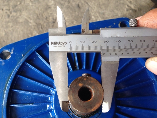 ขายมอเตอร์เกียร์ FKT made in Taiwan 0.5HP. 380V แบบหน้าแปลน อัตราทด 1:50 สภาพสวย วิ่งนิ่ม พร้อมใช้งาน มีหลายตัวครับ ขายมอเตอร์เกียร์ FKT made in Taiwan 0.5HP. 380V แบบหน้าแปลน อัตราทด 1:50 สภาพสวย วิ่งนิ่ม พร้อมใช้งาน มีหลายตัวครับ