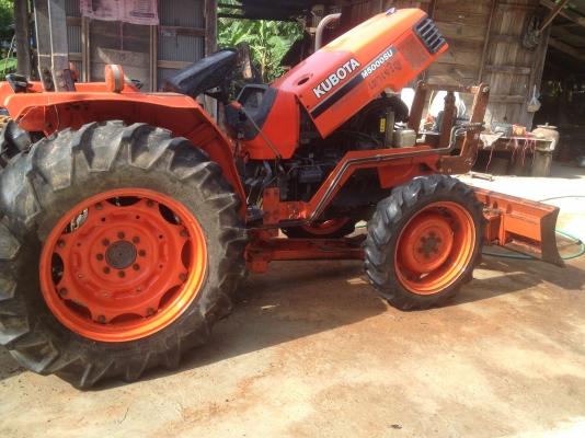 ขายM5000SU รถปี54 อุปกรณ์ ผานหน้า+ผานหลัง+โรตารี่  ราคา 365000 ชั่วโมงการทำงาน 2798 รถสวยรับรองไม่มีผิดหวัง  ID LIVE : loon-29 สนใจติดต่อ 084-5486359 สุชาติ บ หนองเทพ อ โนนนารายณ์ จ สุรินทร์