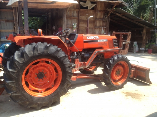 ขายM5000SU รถปี54 อุปกรณ์ ผานหน้า+ผานหลัง+โรตารี่  ราคา 365000 ชั่วโมงการทำงาน 2798 รถสวยรับรองไม่มีผิดหวัง  ID LIVE : loon-29 สนใจติดต่อ 084-5486359 สุชาติ บ หนองเทพ อ โนนนารายณ์ จ สุรินทร์