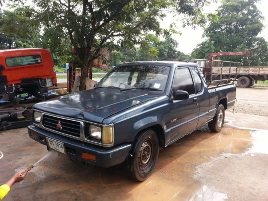 ขายรถกระบะ  มิซูบิชิแค็ป    2.5    ปี  37  สภาพพร้อมใช้