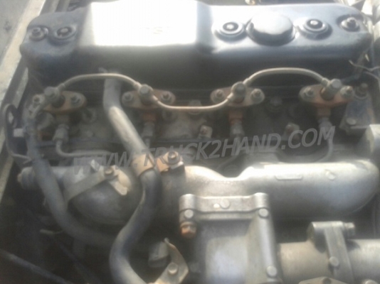 รถบรรทุก 6 ล้อ ISUZU ELF ตู้บรรทุก