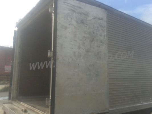 รถบรรทุก 6 ล้อ ISUZU ELF ตู้บรรทุก