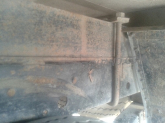 รถบรรทุก 6 ล้อ ISUZU ELF ตู้บรรทุก