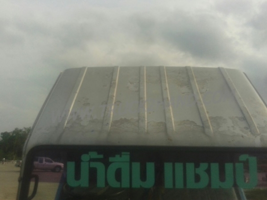 รถบรรทุก 6 ล้อ ISUZU ELF ตู้บรรทุก