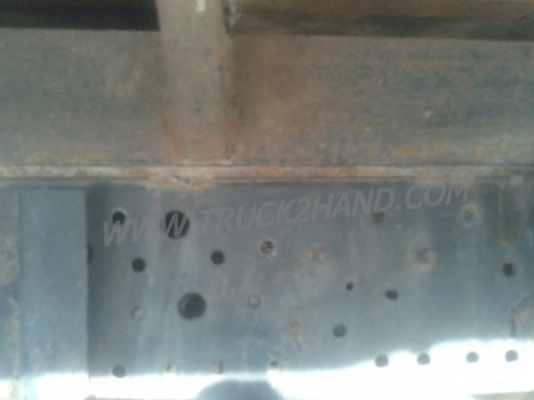 รถบรรทุก 6 ล้อ ISUZU ELF ตู้บรรทุก