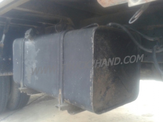 รถบรรทุก 6 ล้อ ISUZU ELF ตู้บรรทุก