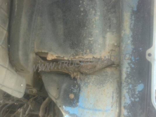 รถบรรทุก 6 ล้อ ISUZU ELF ตู้บรรทุก