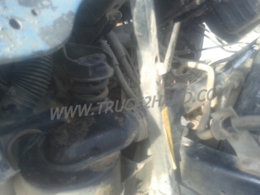 รถบรรทุก 6 ล้อ ISUZU ELF ตู้บรรทุก