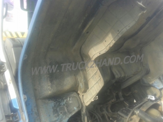 รถบรรทุก 6 ล้อ ISUZU ELF ตู้บรรทุก