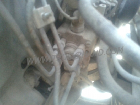 รถบรรทุก 6 ล้อ ISUZU ELF ตู้บรรทุก