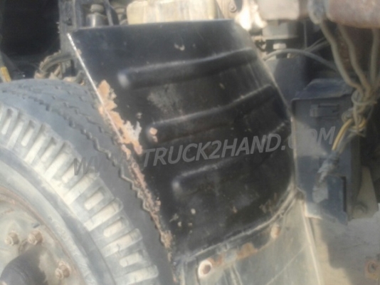 รถบรรทุก 6 ล้อ ISUZU ELF ตู้บรรทุก