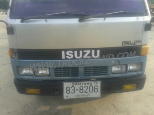 รถบรรทุก 6 ล้อ ISUZU ELF ตู้บรรทุก