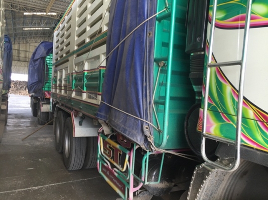 ขายดาวน์รถ10ล้อพ่วง3เพลาถูกๆครับ