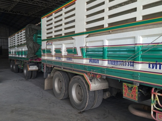 ขายดาวน์รถ10ล้อพ่วง3เพลาถูกๆครับ