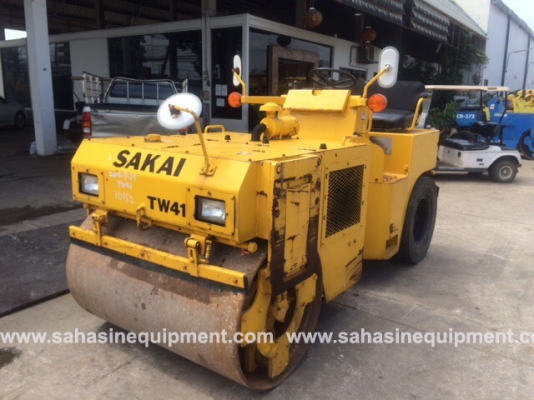 รถบด SAKAI รุ่น TW41 S/N 101XX นำเข้า สภาพดี บจก.สหสินอีควิปเม้นท์ โทร.081-5851880, 02-5168100-1 www.sahasinequipment.com รถบด SAKAI รุ่น TW41 S/N 101XX นำเข้า สภาพดี บจก.สหสินอีควิปเม้นท์ โทร.081-5851880, 02-5168100-1 www.sahasinequipment.com