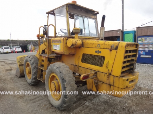 รถตัก KOMATSU รุ่น JH30B S/N 5478 นำเข้า ขายถูก บจก.สหสินอีควิปเม้นท์ โทร.081-5851880, 02-5168100-1 www.sahasinequipment.com