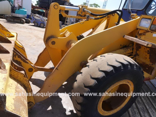 รถตัก KOMATSU รุ่น WA200-1 S/N 30820 นำเข้า สภาพดี บจก.สหสินอีควิปเม้นท์ โทร.081-5851880, 02-5168100-1 www.sahasinequipment.com รถตัก KOMATSU รุ่น WA200-1 S/N 30820 นำเข้า สภาพดี บจก.สหสินอีควิปเม้นท์ โทร.081-5851880, 02-5168100-1 www.sahasinequipment.com