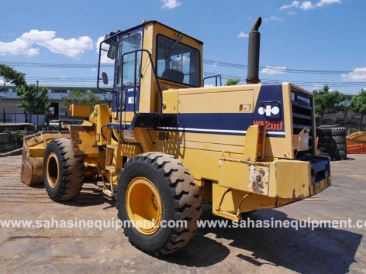 รถตัก KOMATSU รุ่น WA200-1 S/N 30820 นำเข้า สภาพดี บจก.สหสินอีควิปเม้นท์ โทร.081-5851880, 02-5168100-1 www.sahasinequipment.com รถตัก KOMATSU รุ่น WA200-1 S/N 30820 นำเข้า สภาพดี บจก.สหสินอีควิปเม้นท์ โทร.081-5851880, 02-5168100-1 www.sahasinequipment.com
