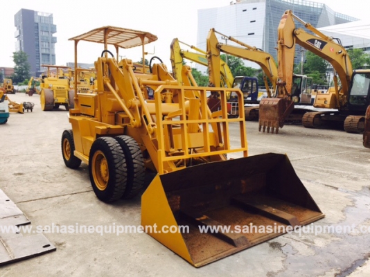 รถตัก ยี่ห้อ TCM รุ่น SD23 S/N 5270605 นำเข้า ไม่เคยใช้งานในไทย บจก.สหสินอีควิปเม้นท์ โทร.081-5851880, 02-5168100-1 www.sahasinequipment.com