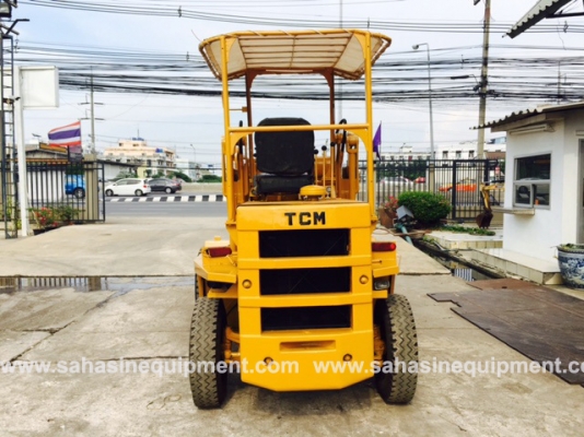 รถตัก ยี่ห้อ TCM รุ่น SD23 S/N 5270605 นำเข้า ไม่เคยใช้งานในไทย บจก.สหสินอีควิปเม้นท์ โทร.081-5851880, 02-5168100-1 www.sahasinequipment.com