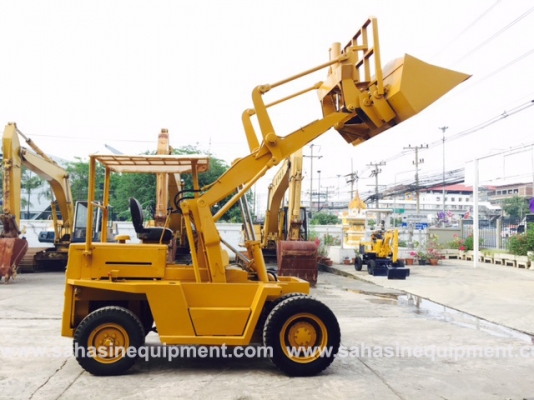 รถตัก ยี่ห้อ TCM รุ่น SD23 S/N 5270605 นำเข้า ไม่เคยใช้งานในไทย บจก.สหสินอีควิปเม้นท์ โทร.081-5851880, 02-5168100-1 www.sahasinequipment.com