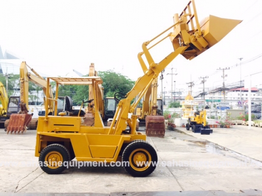 รถตัก ยี่ห้อ TCM รุ่น SD23 S/N 5270605 นำเข้า ไม่เคยใช้งานในไทย บจก.สหสินอีควิปเม้นท์ โทร.081-5851880, 02-5168100-1 www.sahasinequipment.com