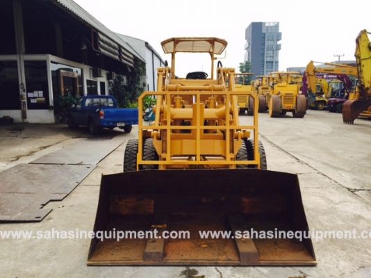 รถตัก ยี่ห้อ TCM รุ่น SD23 S/N 5270605 นำเข้า ไม่เคยใช้งานในไทย บจก.สหสินอีควิปเม้นท์ โทร.081-5851880, 02-5168100-1 www.sahasinequipment.com