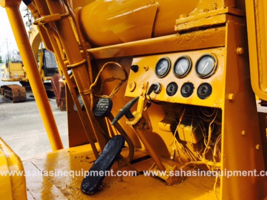 รถตัก ยี่ห้อ TCM รุ่น SD23 S/N 5270605 นำเข้า ไม่เคยใช้งานในไทย บจก.สหสินอีควิปเม้นท์ โทร.081-5851880, 02-5168100-1 www.sahasinequipment.com