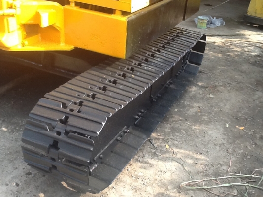 รถแบคโฮkomutsu pc40 สภาพดีพร้อมใช้ เพิ่งเข้าจากญี่ปุ่นทำสีเรียบร้อย รถแบคโฮkomutsu pc40 สภาพดีพร้อมใช้ เพิ่งเข้าจากญี่ปุ่นทำสีเรียบร้อย