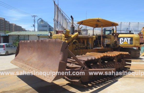 รถแทรคเตอร์ CAT รุ่น D5 S/N 68J1960 นำเข้า สภาพดี บจก.สหสินอีควิปเม้นท์ โทร.081-5851880, 02-5168100-1 www.sahasinequipment.com