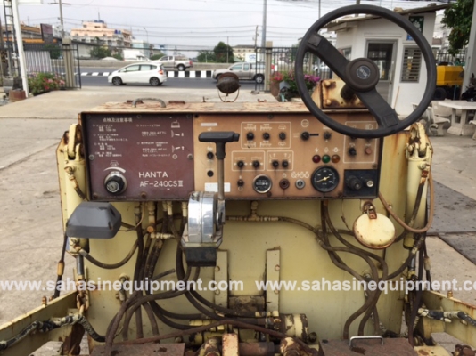 รถปูยาง HANTA รุ่น AF240CSIII S/N 02XX นำเข้า ขายถูก บจก.สหสินอีควิปเม้นท์ โทร.081-5851880, 02-5168100-1 www.sahasinequipment.com