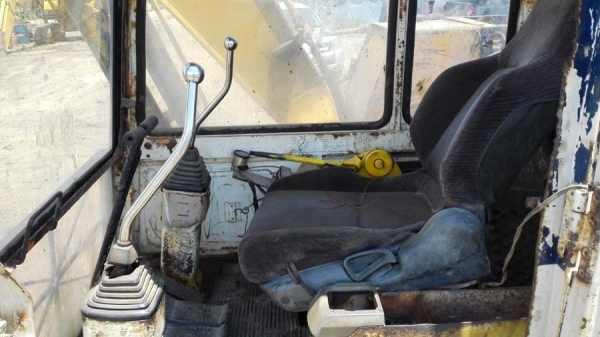 Komatsu PC100-5 สวยเต็มพร้อมใช้