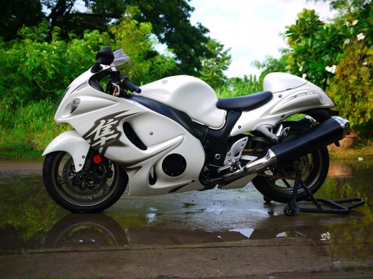 ขาย Suzuki Hayabusa ปี 2011 พร้อมทะเบียนแท้ รถสวยมากได้ไปไม่ผิดหวัง