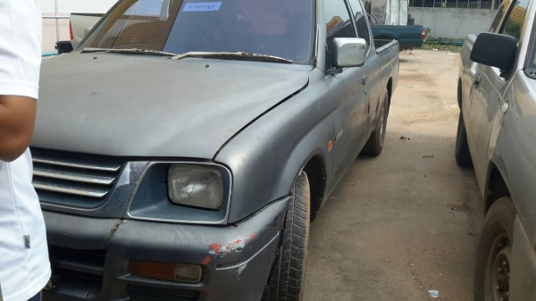 รถมิตรชูบิชิสตาด้า ปี40 เครื่อง2800 สภาพใช้งานได้