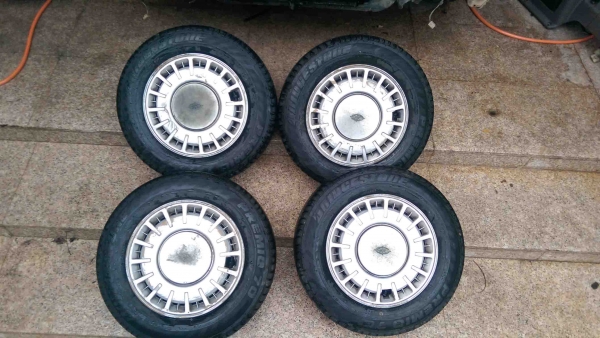 ขายเบาะคู่หน้าพร้อมล้อถูกๆกันไปเลยครับ แค่ 1900 บาท ขายเบาะคู่หน้าพร้อมล้อถูกๆกันไปเลยครับ แค่ 1900 บาท