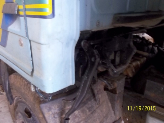 ขายหกล้อดั้มอิซูสุ  NKR  110  ฝาดำ ห้างแท้ปี 33เอกสารมีทะเบียน พร้อมชุดโอน