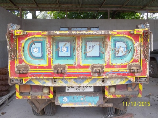 ขายหกล้อดั้มอิซูสุ  NKR  110  ฝาดำ ห้างแท้ปี 33เอกสารมีทะเบียน พร้อมชุดโอน