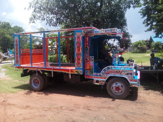 ขายรถอีแต๋นเครื่อง75แรงดั้มรถสวยราคา480000