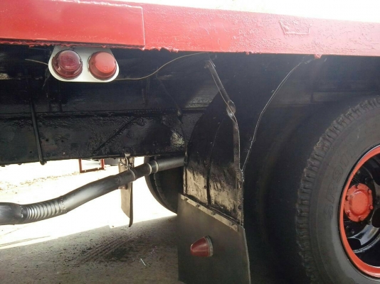 10 ล้อ บรรทุกรถเกี่ยว 10 ล้อ บรรทุกรถเกี่ยว