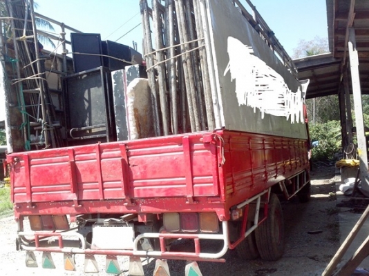 ขายรถบรรทุกหกล้ออีซูซู NPR เครื่อง175 แรงม้าเครื่องดีมากๆๆ F หน้า F หลังแล้วภาษีเต็มครับ