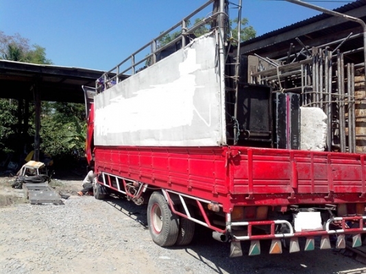 ขายรถบรรทุกหกล้ออีซูซู NPR เครื่อง175 แรงม้าเครื่องดีมากๆๆ F หน้า F หลังแล้วภาษีเต็มครับ
