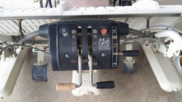 รถดำนาเดินตาม  MITSUBISHI  รุ่น MP460 (1)  เก่าญี่ปุ่น  ดำนา 4 แถว  ขนาดกระทัดรัด สภาพสวย