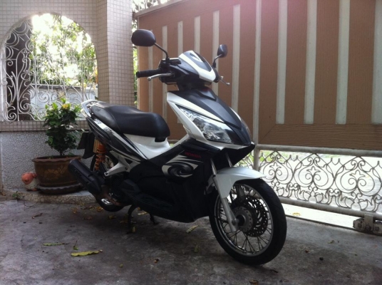 ขออนุญาติขาย Honda Airblade 110 สีขาวมุก โอนให้ฟรีครับ