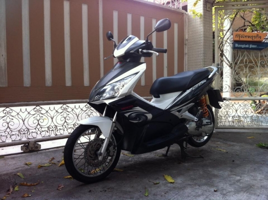 ขออนุญาติขาย Honda Airblade 110 สีขาวมุก โอนให้ฟรีครับ ขออนุญาติขาย Honda Airblade 110 สีขาวมุก โอนให้ฟรีครับ