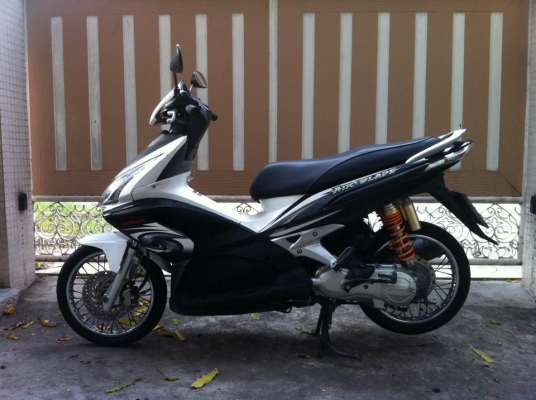 ขออนุญาติขาย Honda Airblade 110 สีขาวมุก โอนให้ฟรีครับ ขออนุญาติขาย Honda Airblade 110 สีขาวมุก โอนให้ฟรีครับ
