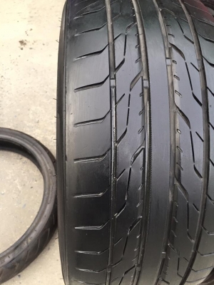 TOYO  225-40-18  ปี14 สวยๆถุกๆ ครับ